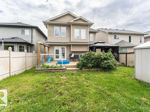5th image of 177 Woodbend Way