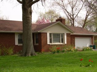 1106 W Kirby Ave, Champaign, IL 61821