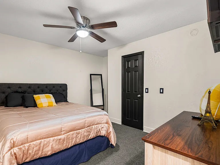 1110 E Lakeshore Blvd #3 — Photo 35