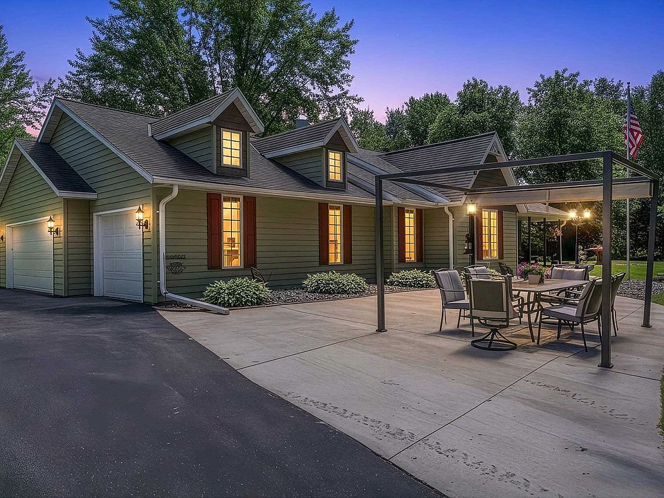 1st image of 3272 Libby Ln