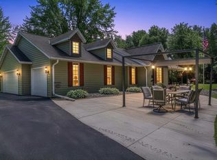 3272 Libby Ln, Green Bay, WI 54313