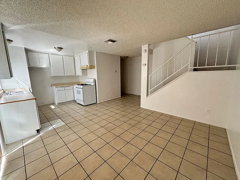 38729 11th St E #3 — Photo 7