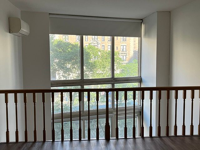 1st image of 201 W 72nd St APT 4M