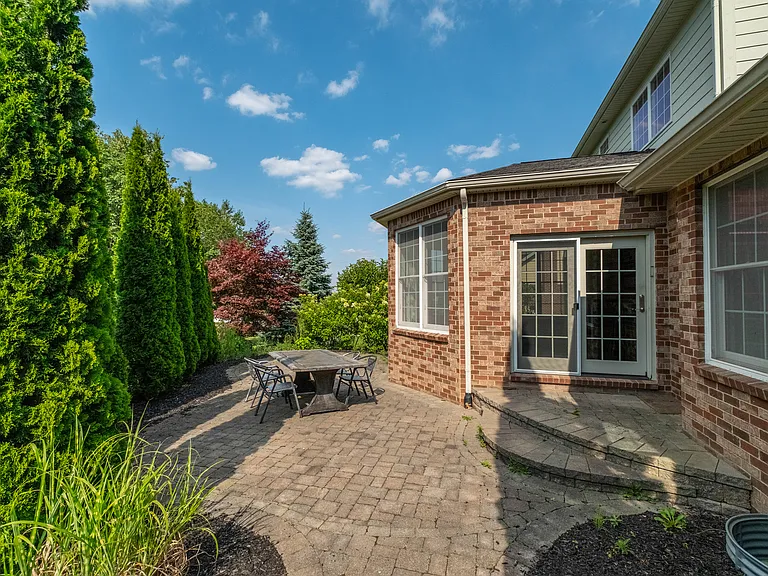 50738 Calvert Isle Dr — Photo 48