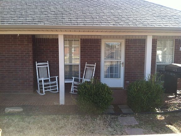 2nd image of 35 Arrowhead Ln