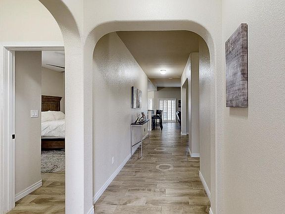 5th image of 14520 Meadow Lawn
