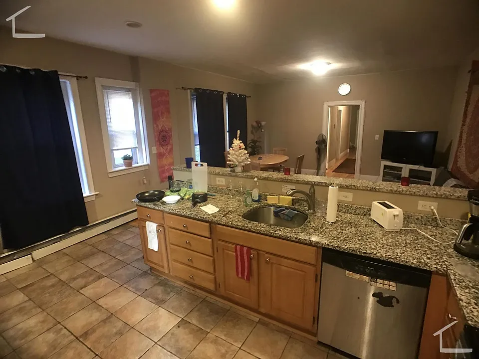 1282 Commonwealth Ave #2B