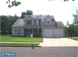 18 Chevy Chase Rd, Sicklerville, NJ 08081