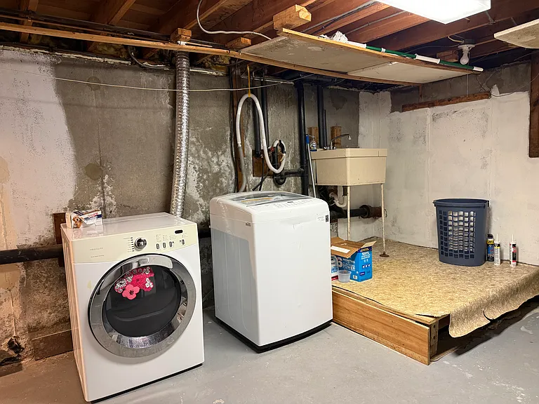 35 Early Ave — Photo 19