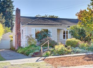2015 NE 117th St, Seattle, WA 98125