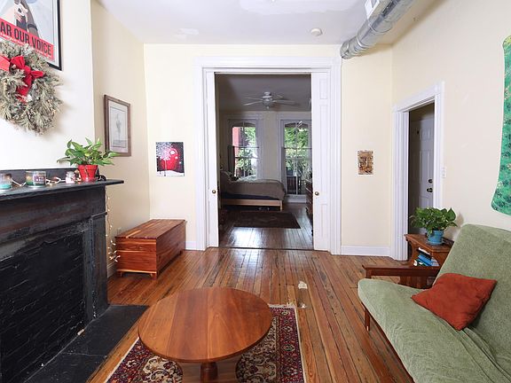 2nd image of 203 W Clay St #A