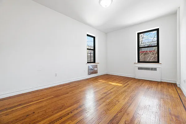 Rented by REAL New York | media 7