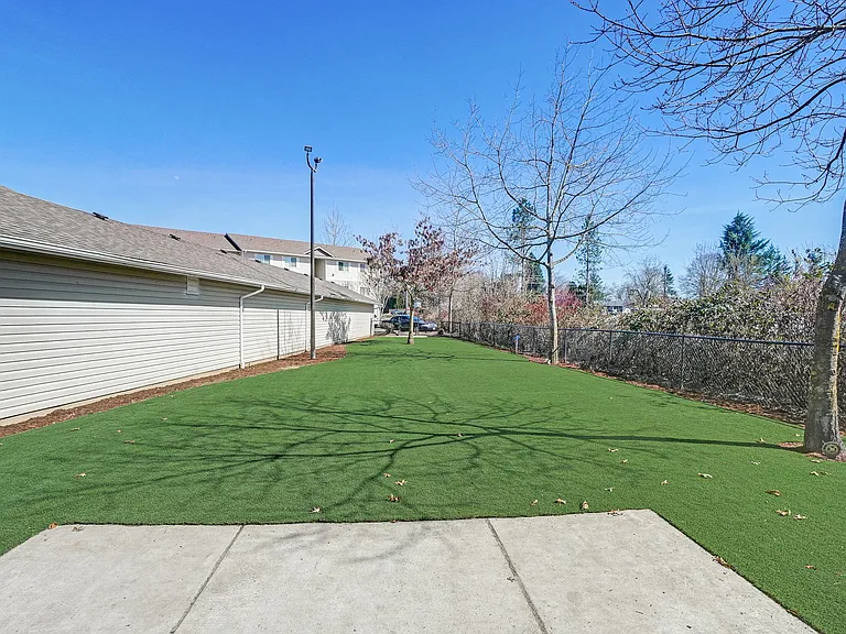 Legacy Oaks Apartments — Photo 38