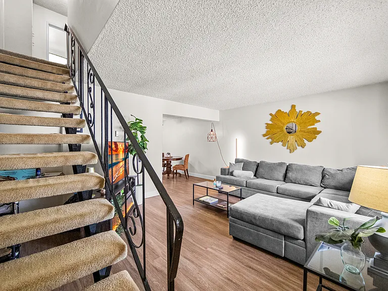 12021 Bailey St #4 — Photo 4