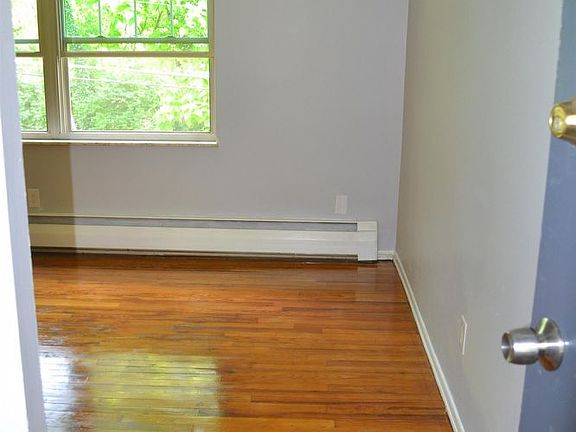 2nd image of 3809 Ferdinand Pl APT 31