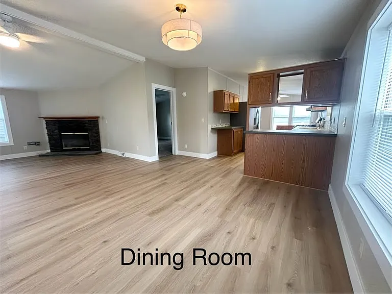 852 Charles Rd — Photo 35