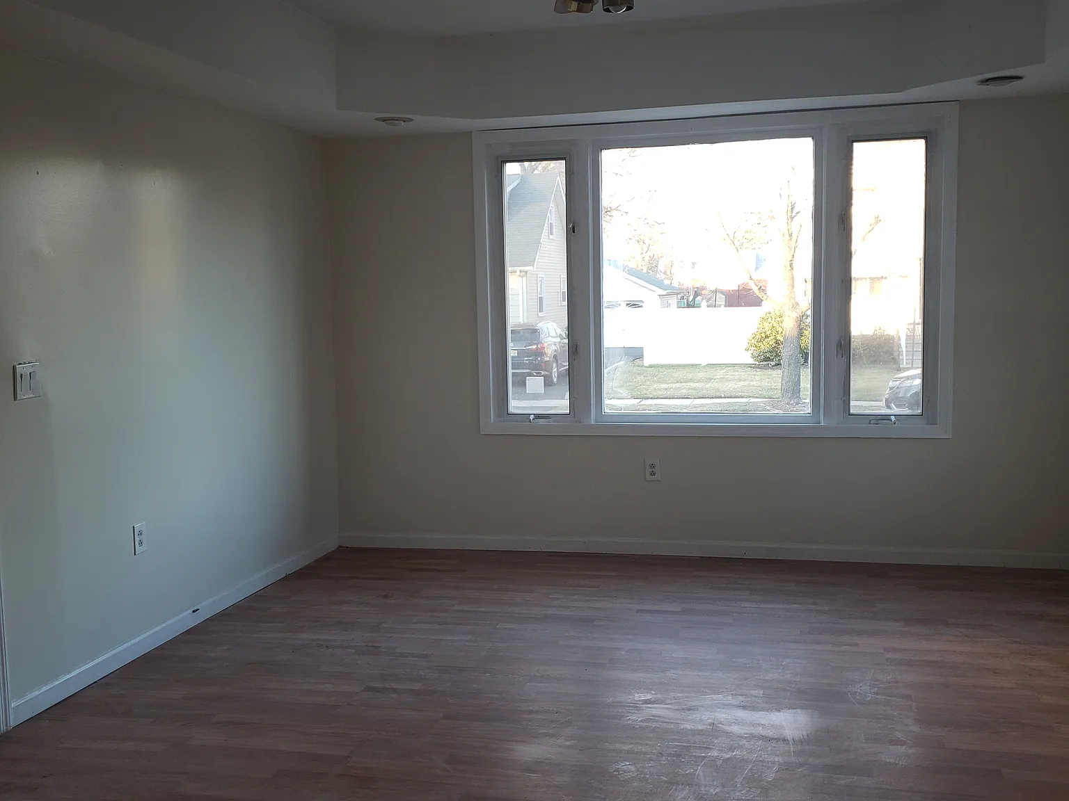 3 bed, 1800 sqft, $3,000 — Photo 4