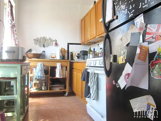 Rented by Miron Properties | media 8