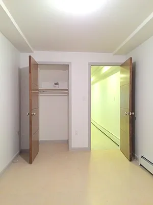 Rented by Uptown Flats LLC | media 7