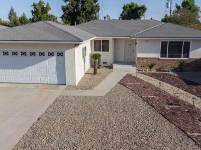663 E Sample Ave, Fresno, CA, 93710