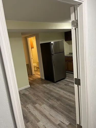 826 Midland Ave #2 Photo 1