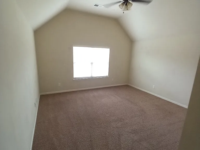 609 Angel Oak Ln — Photo 13