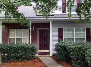 8070 Shadow Oak Dr, North Charleston, SC 29406