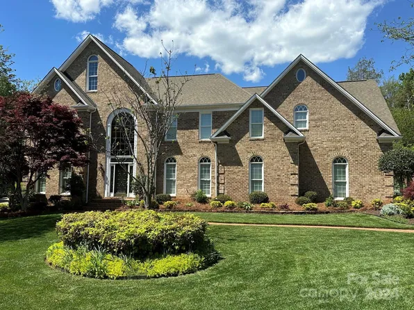 4832 Noras Path Rd, Charlotte, NC 28226