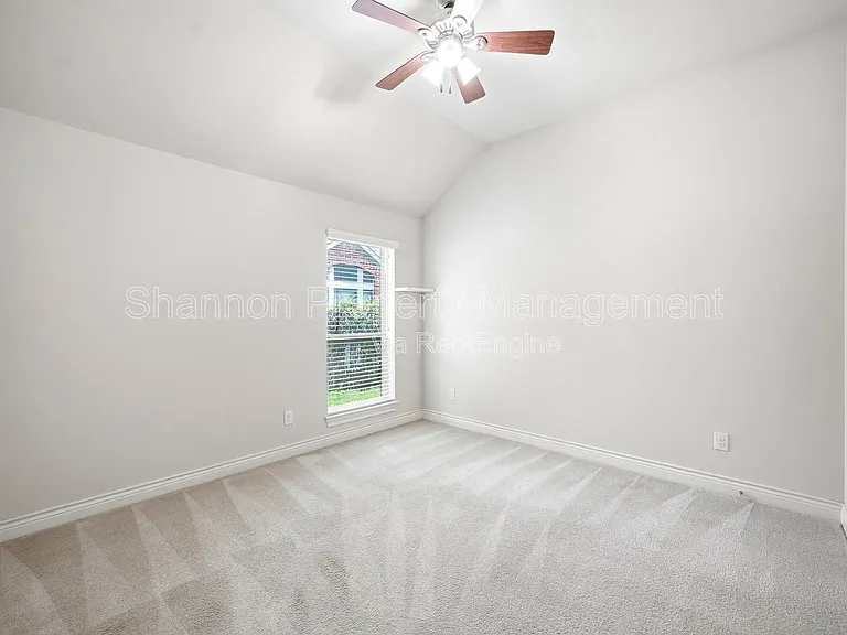 28319 Shining Creek Ln — Photo 15