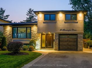 10 Farmington Dr, Brampton, ON L6W2V2