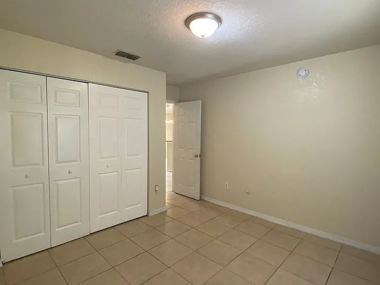 523 Silver Way Dr — Photo 10