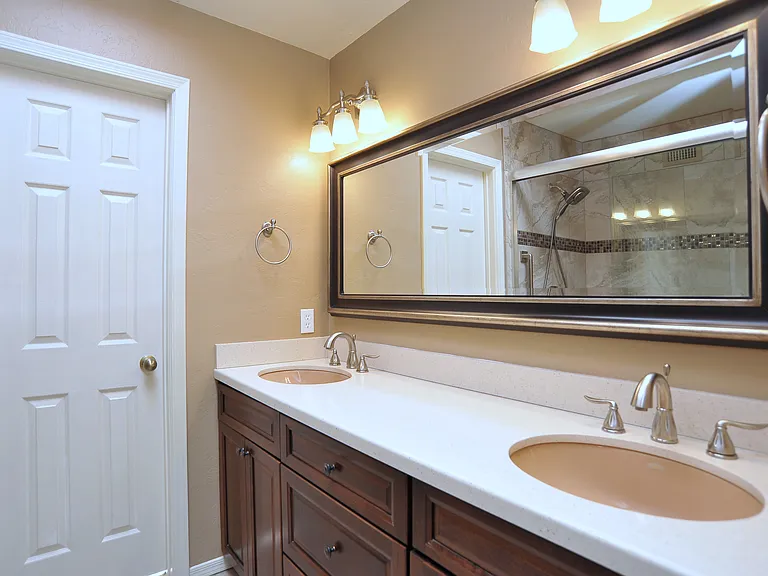 1600 E Deer Shadow Ln — Photo 27