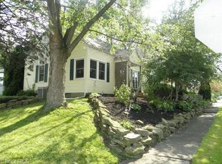 3232 Oakwood Dr, Cuyahoga Falls, OH 44221
