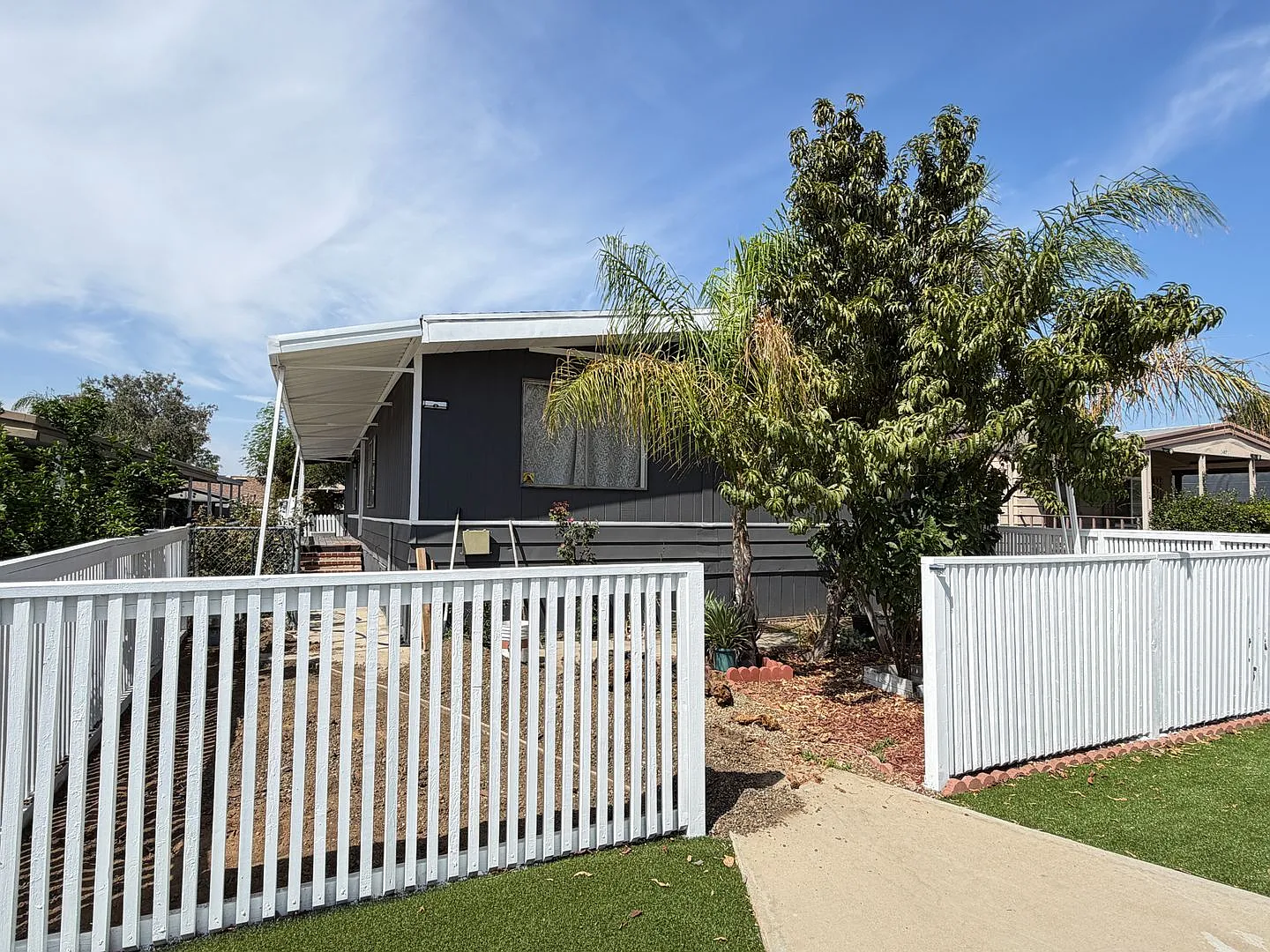 Newly Refreshed 3 bedroom in Moreno Valley — Photo 1