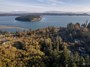 4985 Bakerview Rd, Oak Harbor, WA 98277