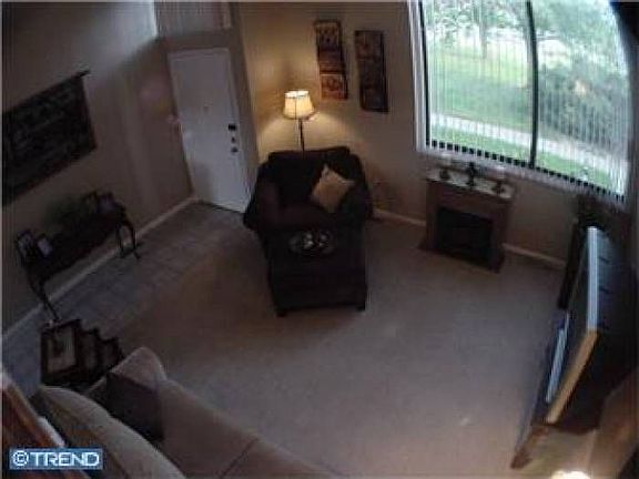 2nd image of 373 Irvington Pl
