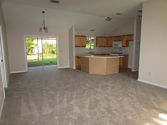 5th image of 17098 SE 94th Berrien Ct