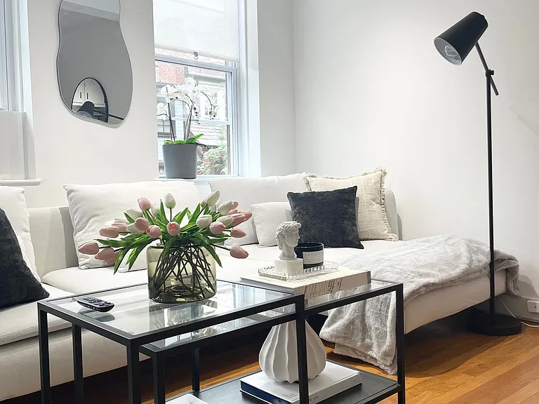 84 W Cedar St #5 — Photo 8
