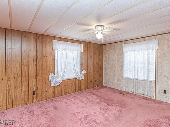 3rd image of 208 Marlette Dr