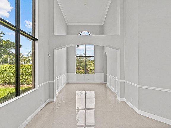 4th image of 3416 Collonade Dr