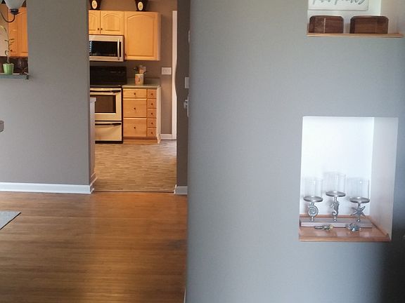 4th image of 109 Frank St
