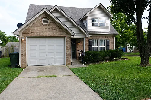 2100 Stonewood Ln Photo 1 2100 Stonewood Ln Photo 1