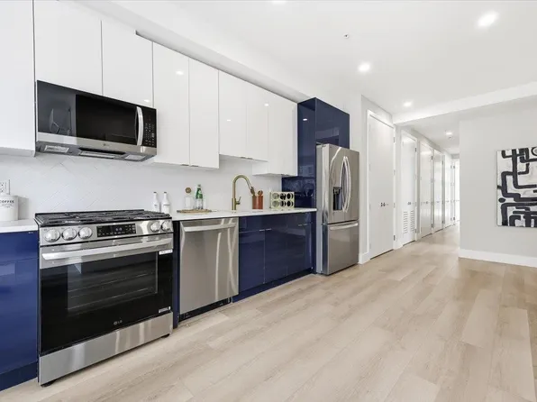 134 New York Avenue image 8 of 31