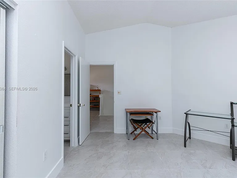 2513 San Remo Cir #2513 — Photo 18