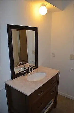 2805 Shoreridge Ave — Photo 4