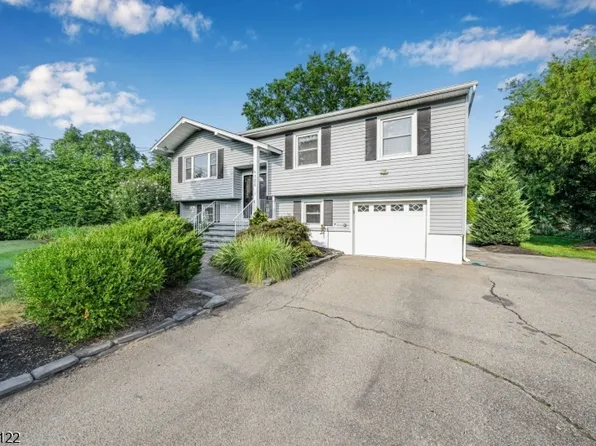 120 W Parkway, Pequannock Twp., NJ 07444