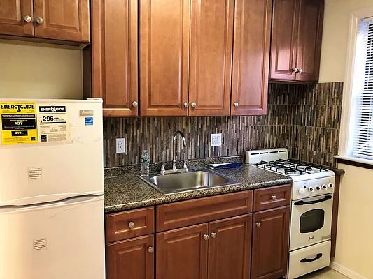 Rented by Wyckoff Realty | media 3