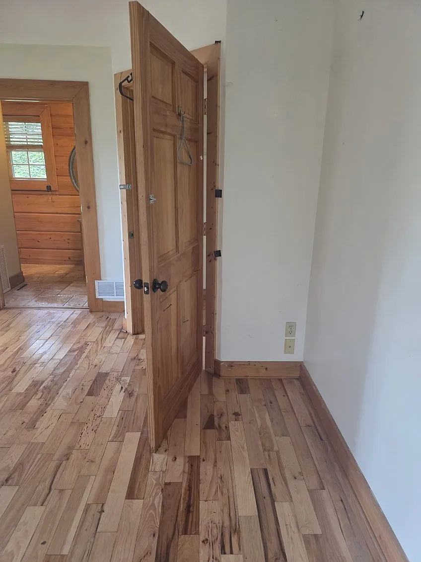 2 bed, 2255 sqft, $1,500 — Photo 2
