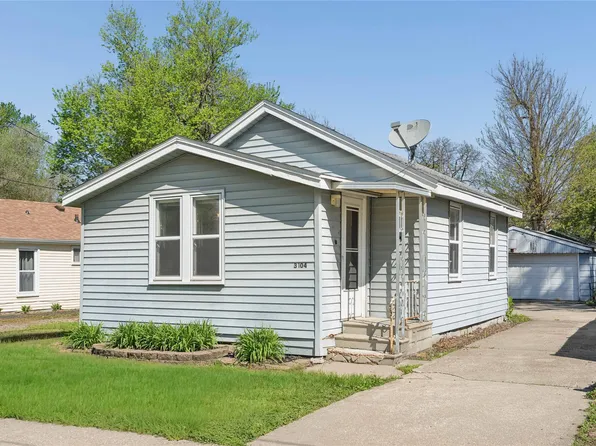 3104 Garfield Ave, Des Moines, IA 50317