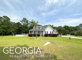 1024 Holly Estates Rd, Tarrytown, GA 30470